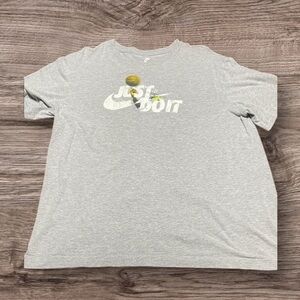 Nike Men's Heather Gray 'Just Do It' Tee